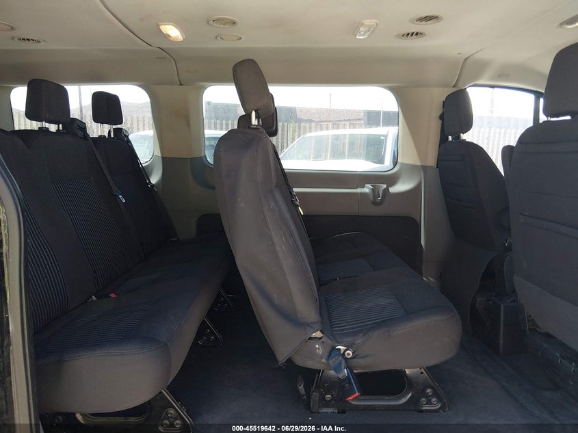 2019 FORD TRANSIT-150 auction photo 8
