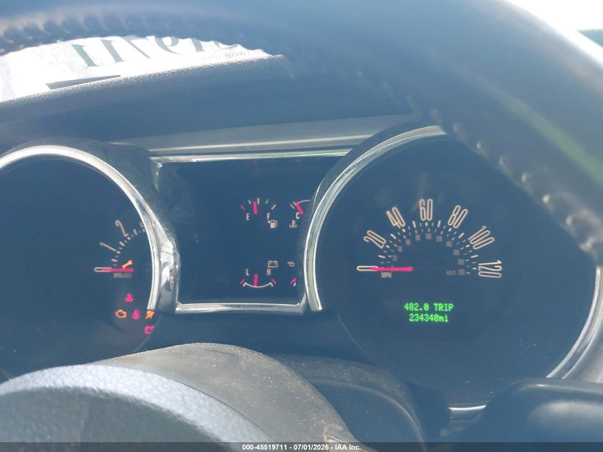 2005 FORD MUSTANG auction photo 7