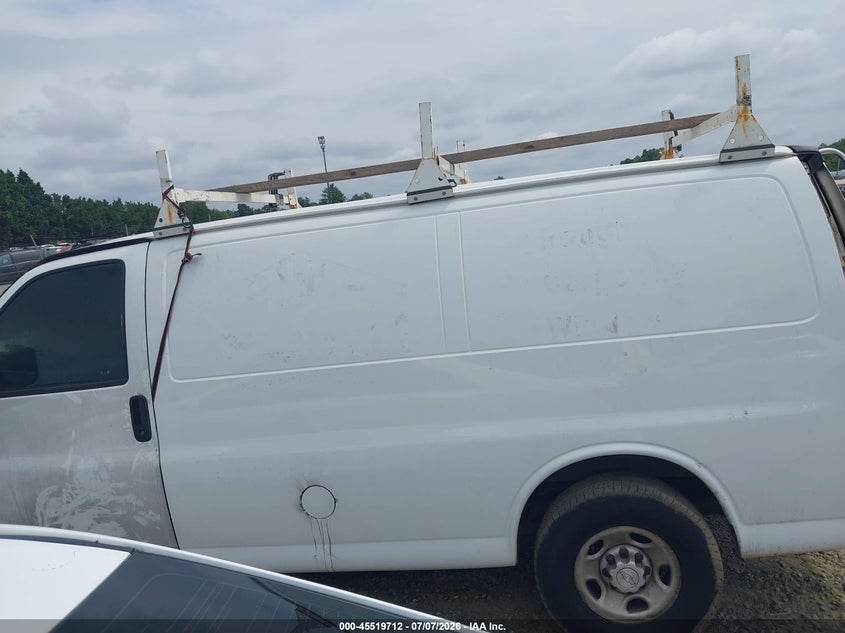 2019 Chevrolet Express 2500 Work Van VIN: 1GCWGAFP2K1355300 Lot: 45519712