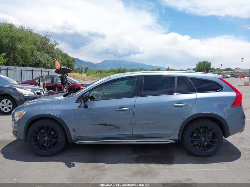 2018 Volvo V60 Cross Country T5 VIN: YV440MWK2J2056378 Lot: 45519721