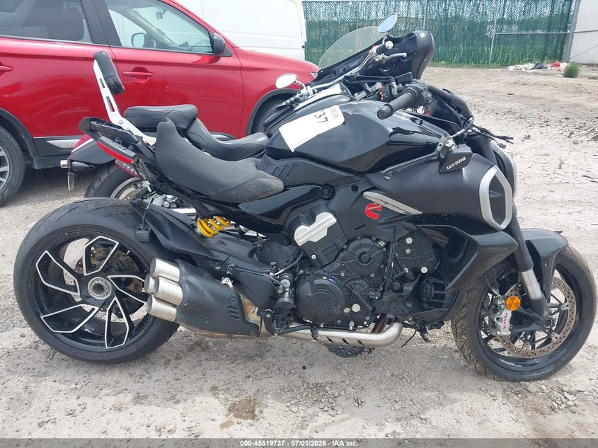 2024 Ducati Diavel V4 VIN: ZDMGAR1WXRB004422 Lot: 45519737