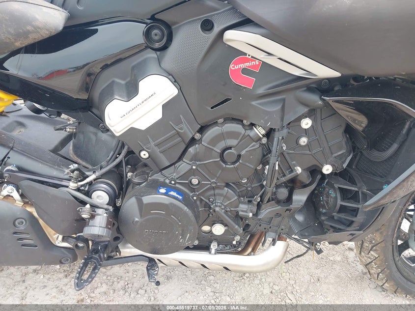 2024 Ducati Diavel V4 VIN: ZDMGAR1WXRB004422 Lot: 45519737