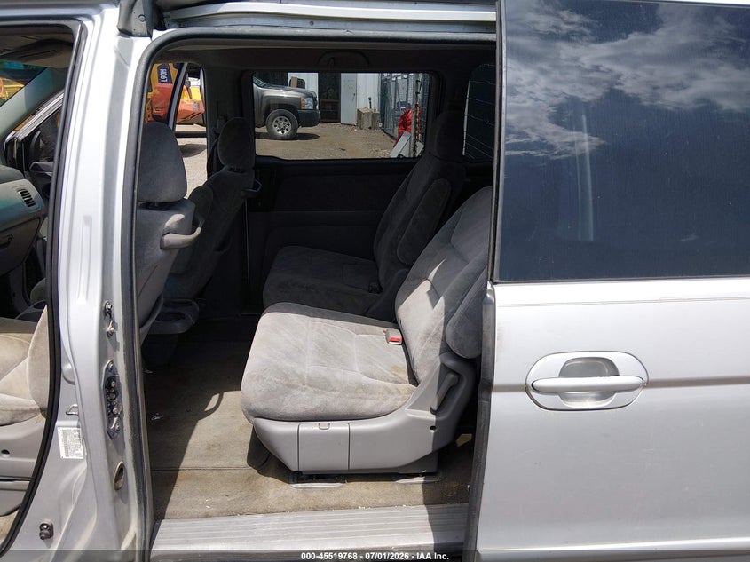 2004 HONDA ODYSSEY auction photo 8