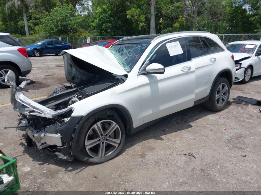 2020 MERCEDES-BENZ GLC 300 auction photo 2