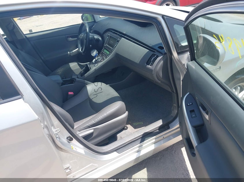 2011 TOYOTA PRIUS auction photo 5