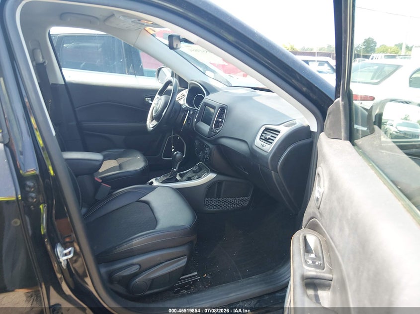 2019 JEEP COMPASS auction photo 5