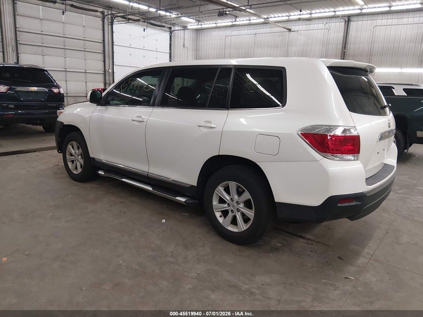 Vin: 5tdzk3eh8cs070963, lot: 46018156, toyota highlander base v6 20123