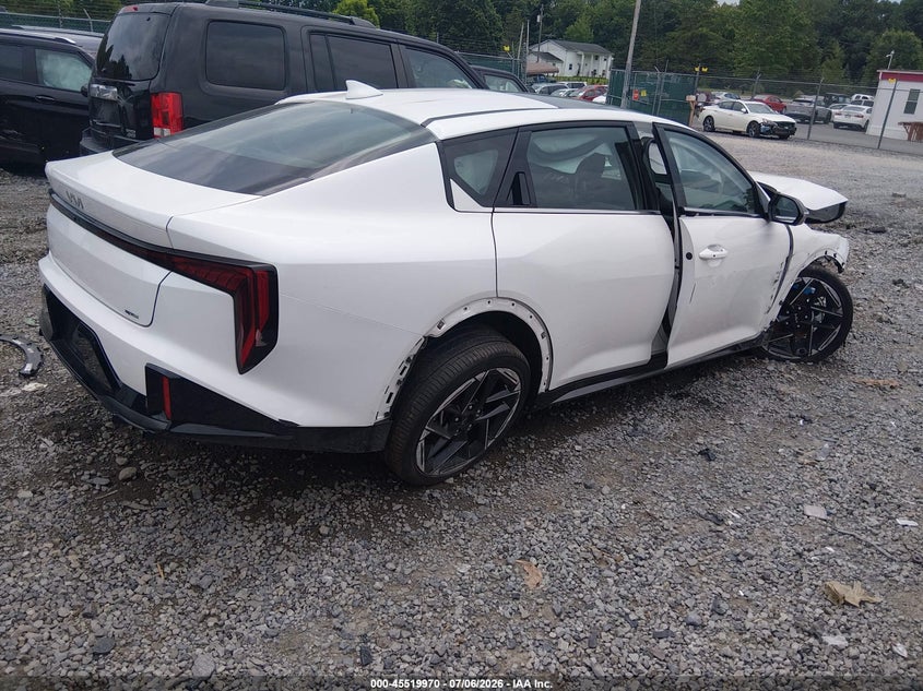 Vin: 3kpfw4de6se218797, lot: 46018186, kia k4 gt-line 20254
