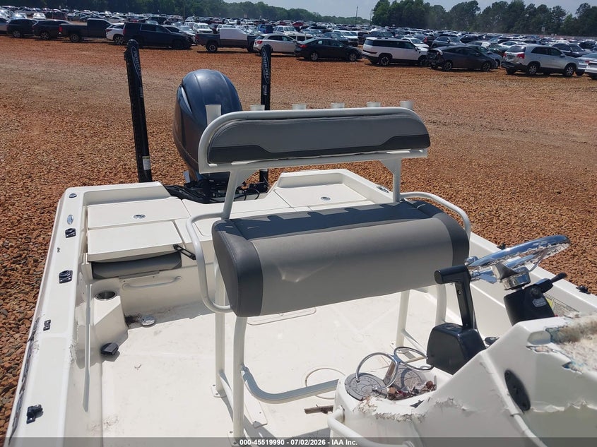 2017 SKEETER SX230 auction photo 8