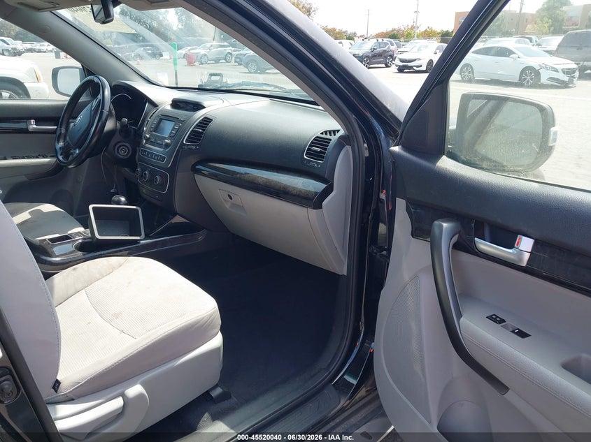 2014 KIA SORENTO SPORT UTILITY VEHICLE 2.4L I-4 DI, DOHC, VVT, 191HP