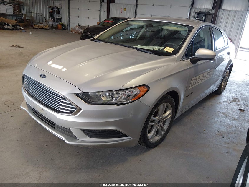 2018 Ford Fusion, Normal Wear & Tear, IAAI, VIN 3FA6P0LU0JR243464 — photo 2