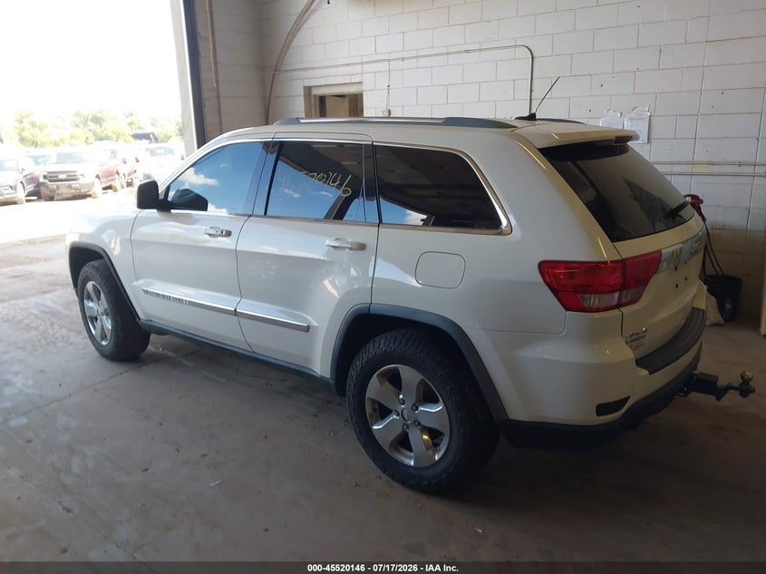 Vin: 1j4rr4gt5bc542016, lot: 46018362, jeep grand cherokee laredo 20113