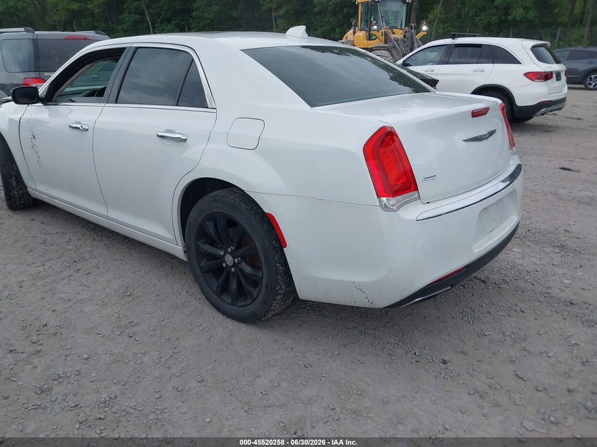 2015 CHRYSLER 300C auction photo 3