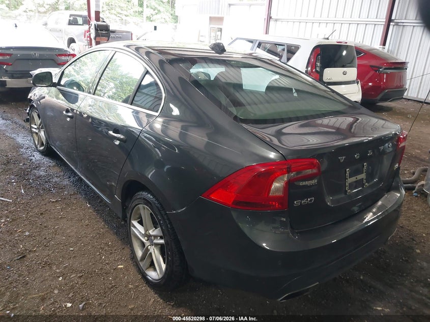 Vin: yv140mfm5f2355532, lot: 46018514, volvo s60 t5 platinum 20153