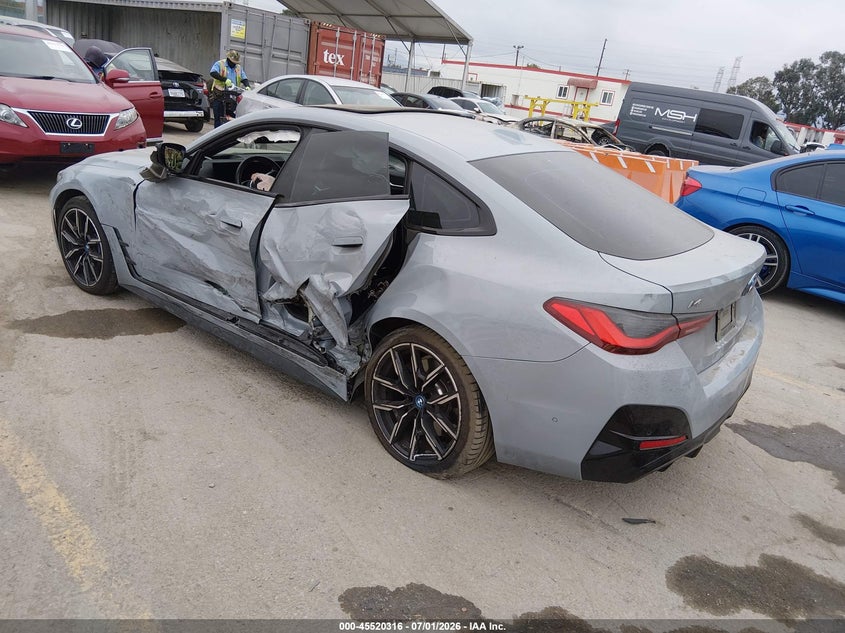 Vin: wby33aw05rft02393, lot: 46018532, bmw i4 gran coupe m50 20243