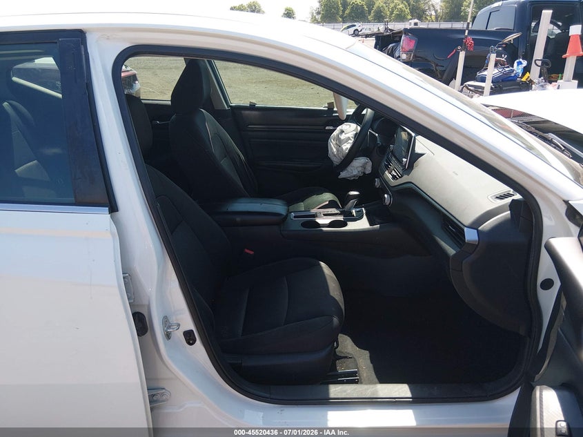 2020 NISSAN ALTIMA auction photo 5