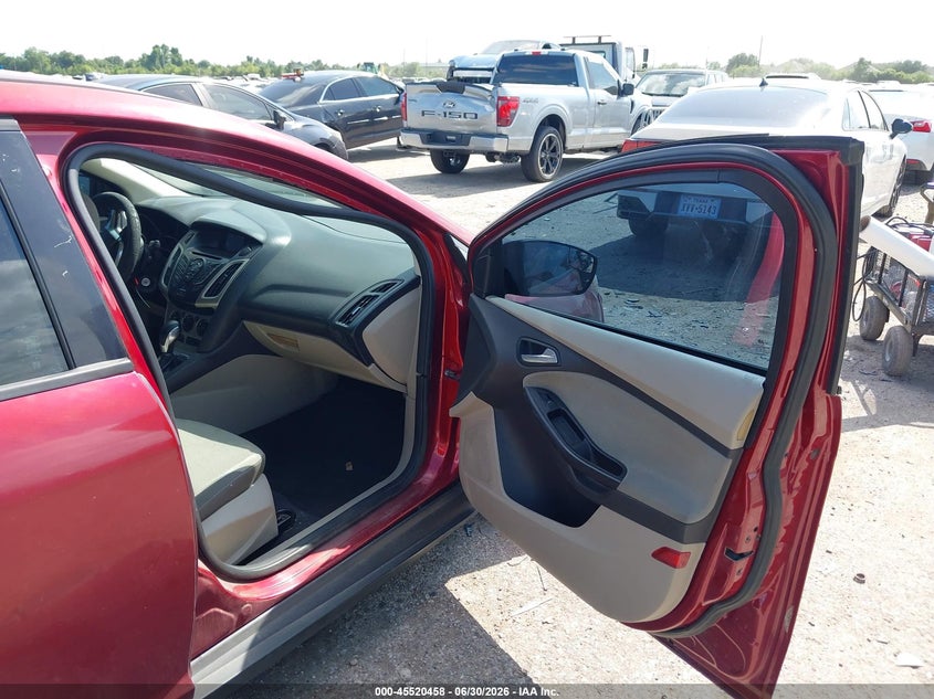 2014 FORD FOCUS auction photo 5