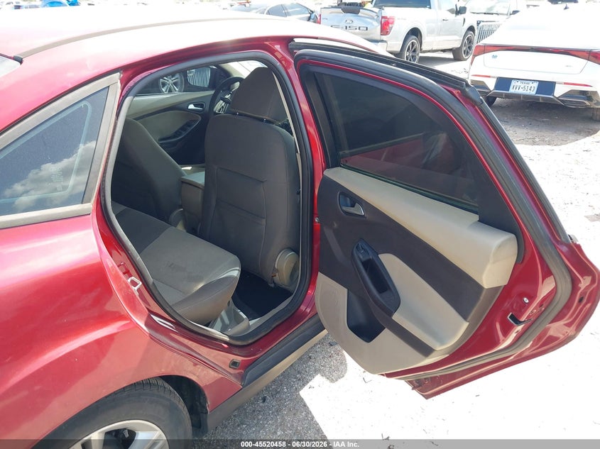 2014 FORD FOCUS auction photo 8