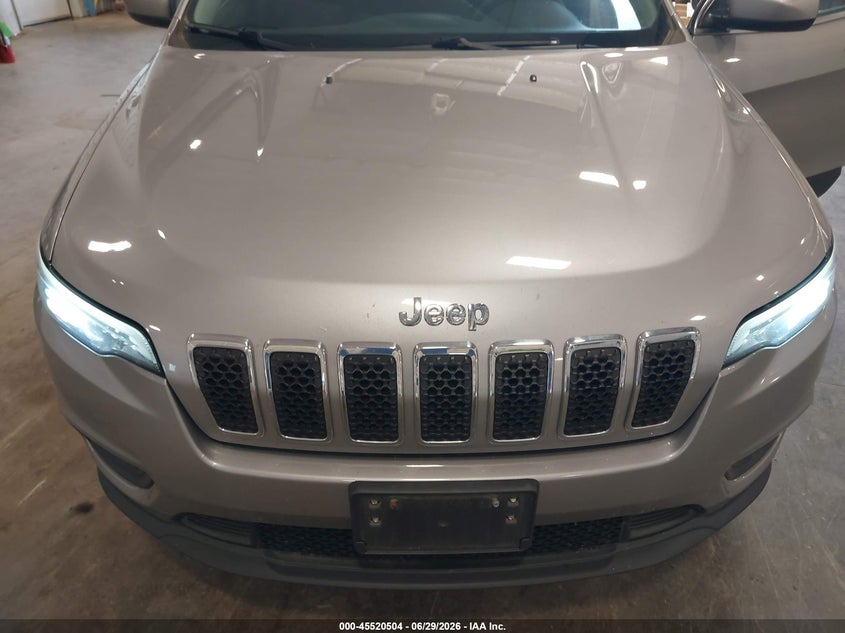2019 JEEP CHEROKEE auction photo 6