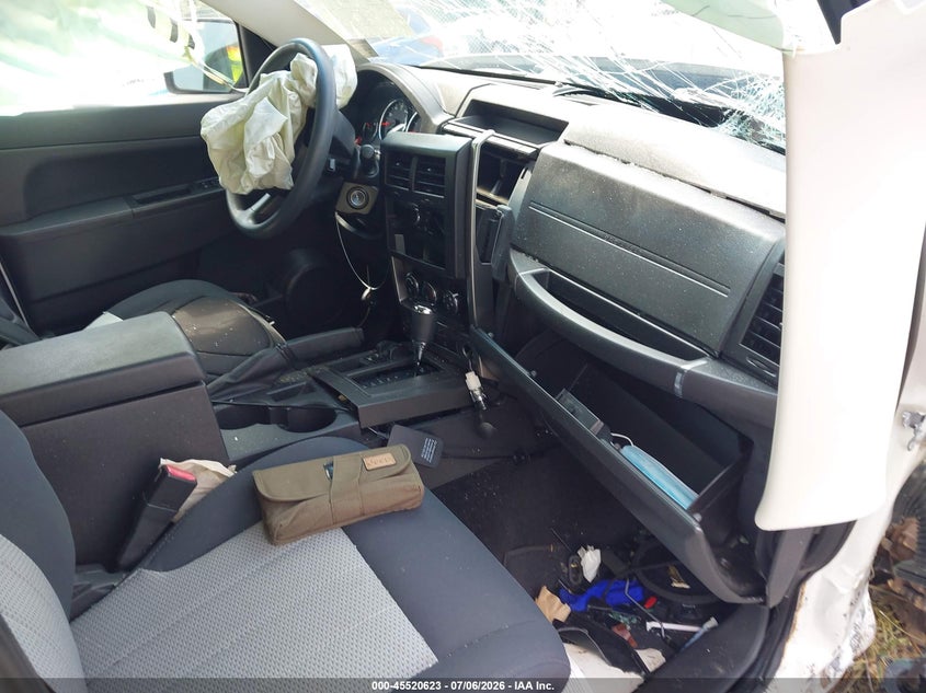 2009 JEEP LIBERTY auction photo 5