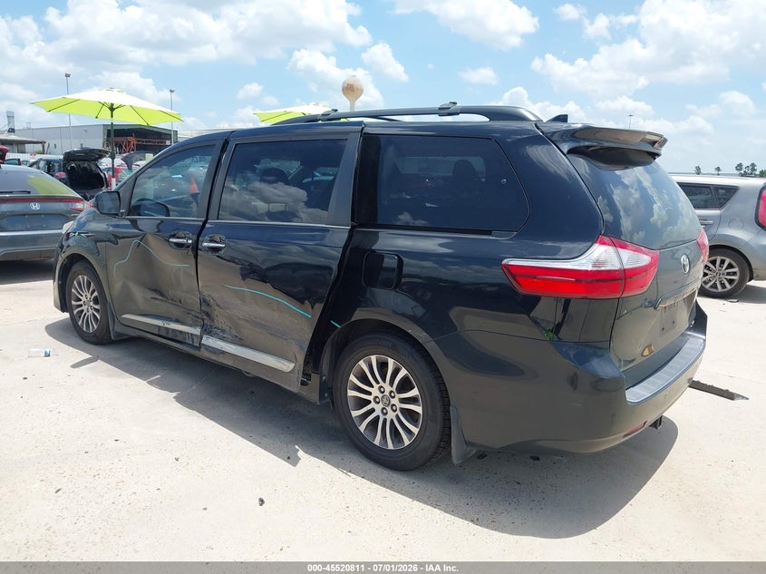 TOYOTA SIENNA - zdjęcie 3