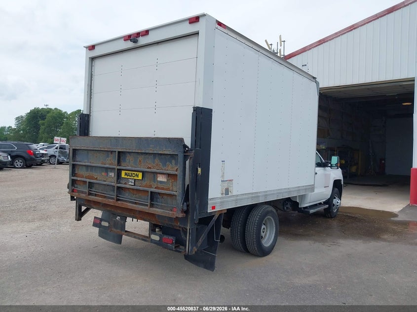 2015 CHEVROLET SILVERADO 3500HD CHASSIS auction photo 4