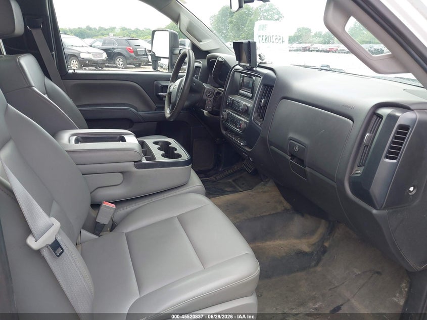 2015 CHEVROLET SILVERADO 3500HD CHASSIS auction photo 5
