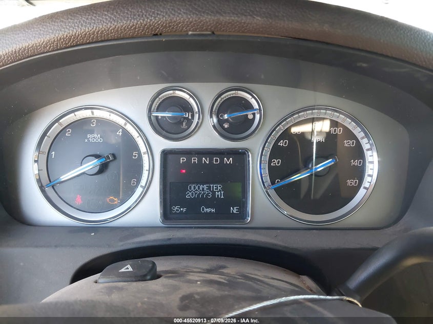 2011 CADILLAC ESCALADE auction photo 7