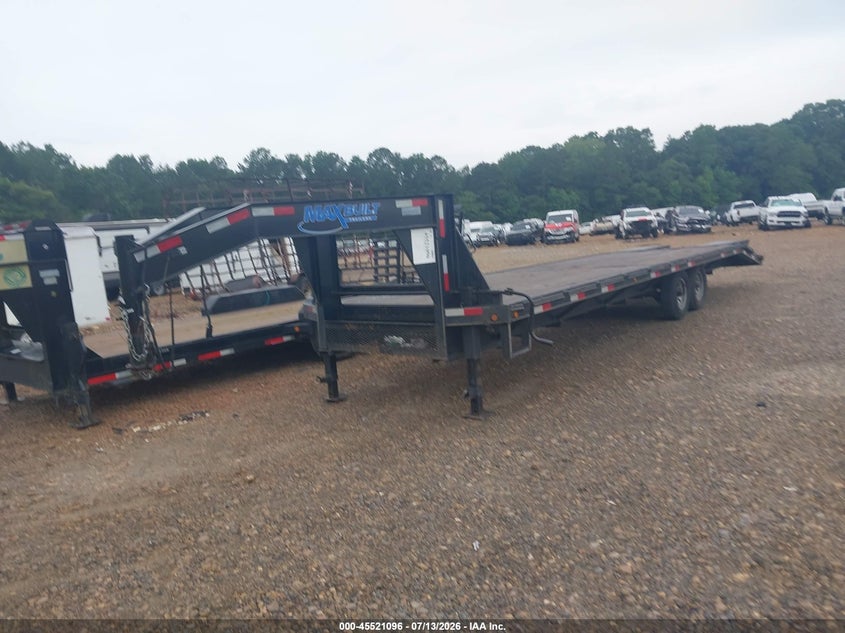 2024 MAX BUILT TRAILERS 102 X 30 auction photo 2