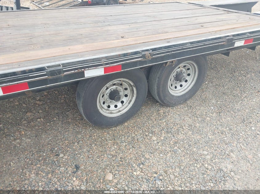 2024 MAX BUILT TRAILERS 102 X 30 auction photo 7