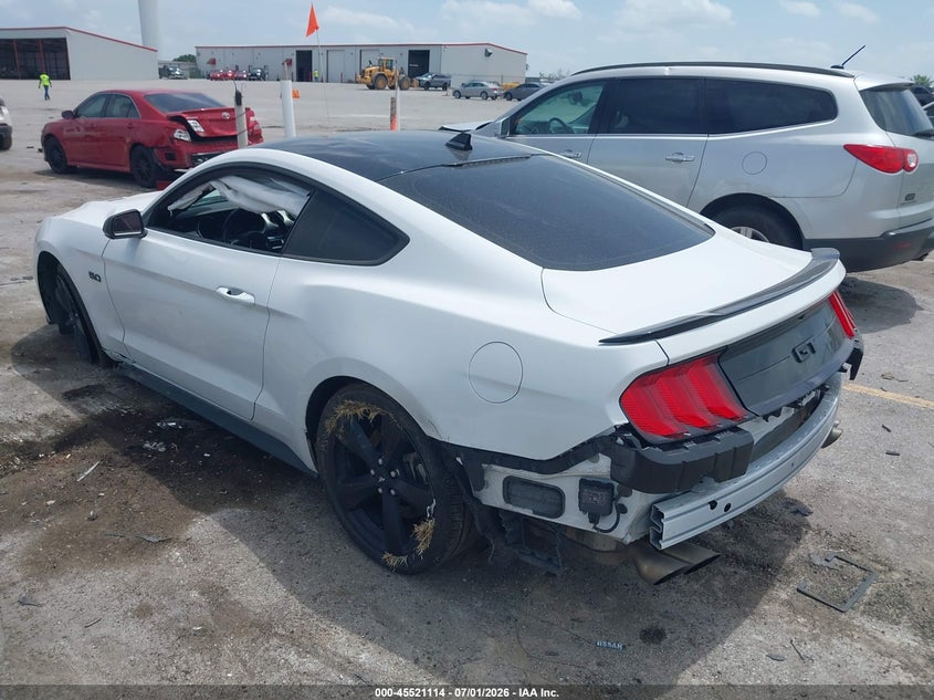 FORD MUSTANG - zdjęcie 3