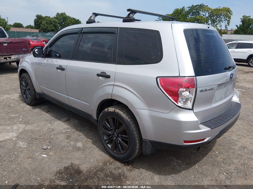 2009 SUBARU FORESTER auction photo 3