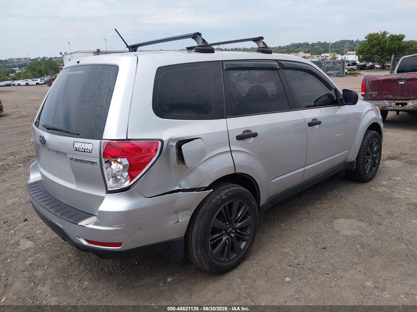 2009 SUBARU FORESTER auction photo 4