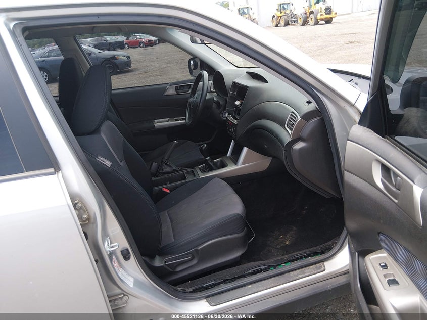 2009 SUBARU FORESTER auction photo 5