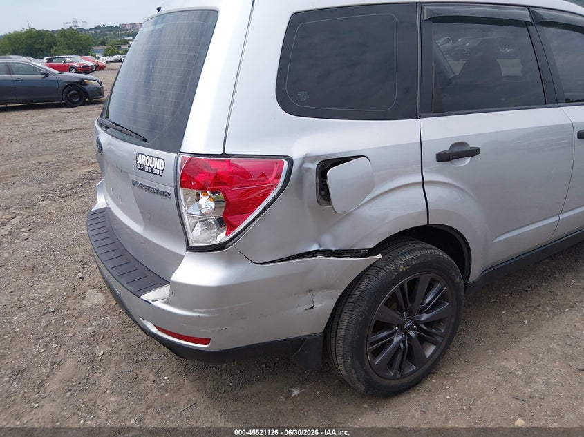 2009 SUBARU FORESTER auction photo 6