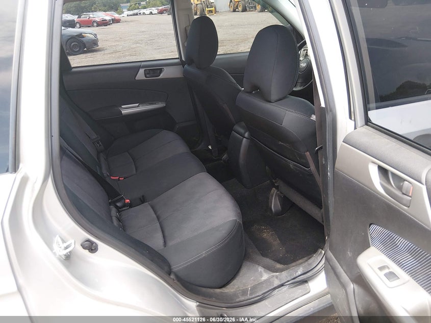 2009 SUBARU FORESTER auction photo 8