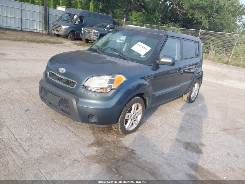 KNDJT2A29B7340555 2011 KIA SOUL + photo 1