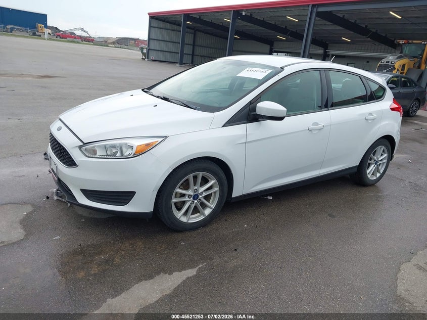 Vin: 1fadp3k21jl327056, lot: 46019469, ford focus se 20182