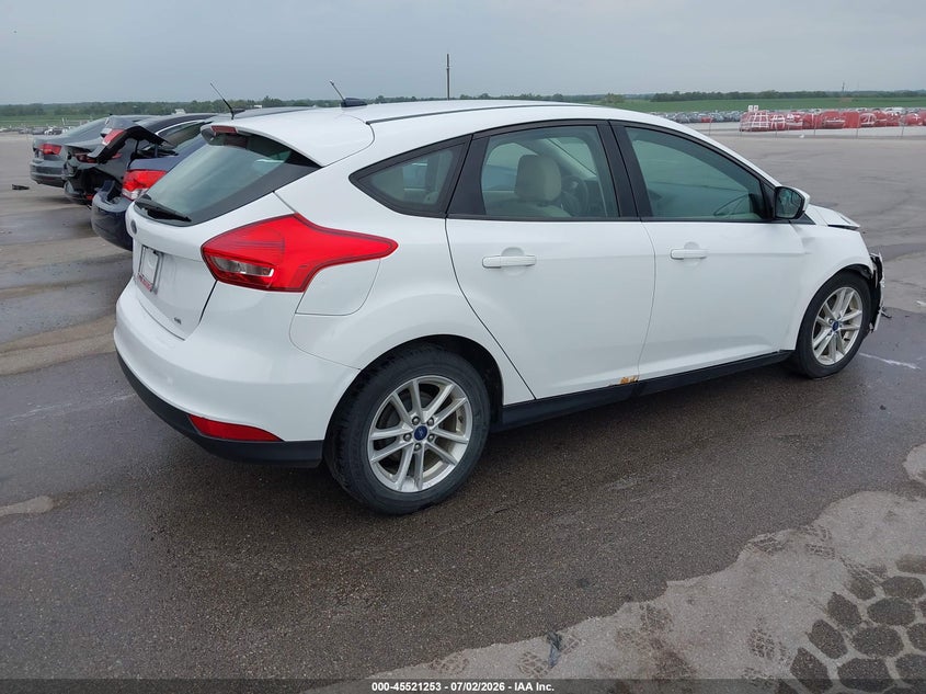 Vin: 1fadp3k21jl327056, lot: 46019469, ford focus se 20184