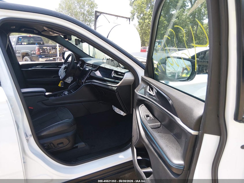 2023 JEEP GRAND CHEROKEE 4XE auction photo 5