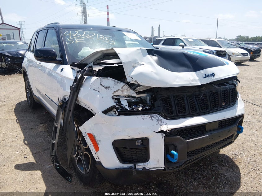 2023 JEEP GRAND CHEROKEE 4XE auction photo 6