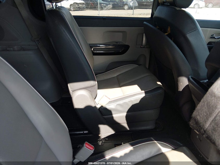 2018 Kia Sedona Sx VIN: KNDMC5C18J6375756 Lot: 45521370