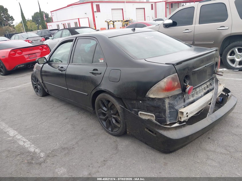 2003 LEXUS IS 300 auction photo 3