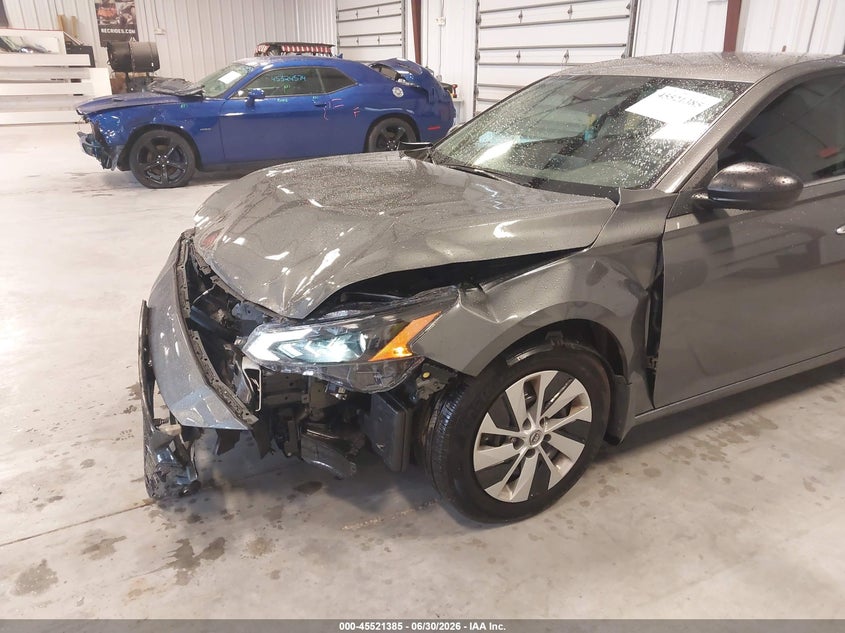 2025 NISSAN ALTIMA auction photo 6