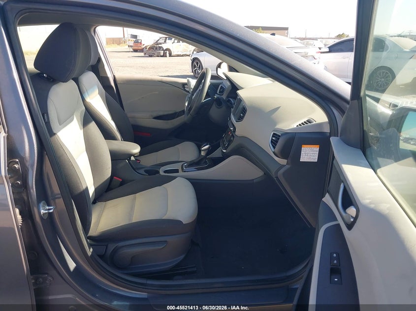 2018 HYUNDAI IONIQ HYBRID auction photo 5