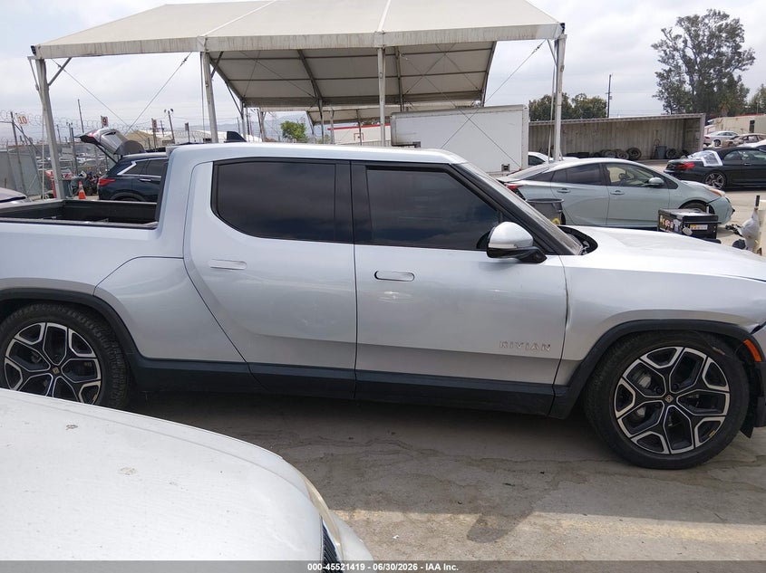 2024 Rivian R1T Adventure Dual Motor Max Pack/Adventure Dual Motor Perf Max Pack VIN: 7FCTGCAA9RN030366 Lot: 45521419