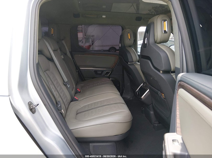2024 Rivian R1T Adventure Dual Motor Max Pack/Adventure Dual Motor Perf Max Pack VIN: 7FCTGCAA9RN030366 Lot: 45521419