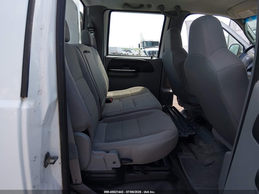 2007 Ford F-550 Chassis Lariat/Xl/Xlt VIN: 1FDAW57P77EA85463 Lot: 45521443