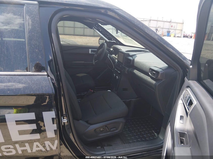 2025 FORD POLICE INTERCEPTOR UTILITY auction photo 5