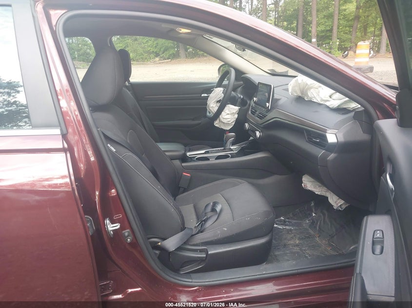 2024 NISSAN ALTIMA auction photo 5